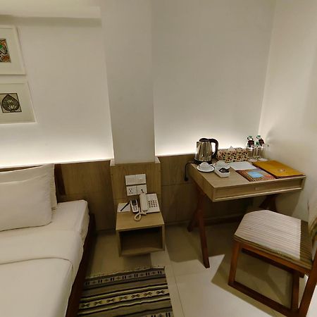 Hotel Nandini Dhaka Extérieur photo