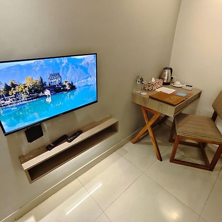 Hotel Nandini Dhaka Extérieur photo