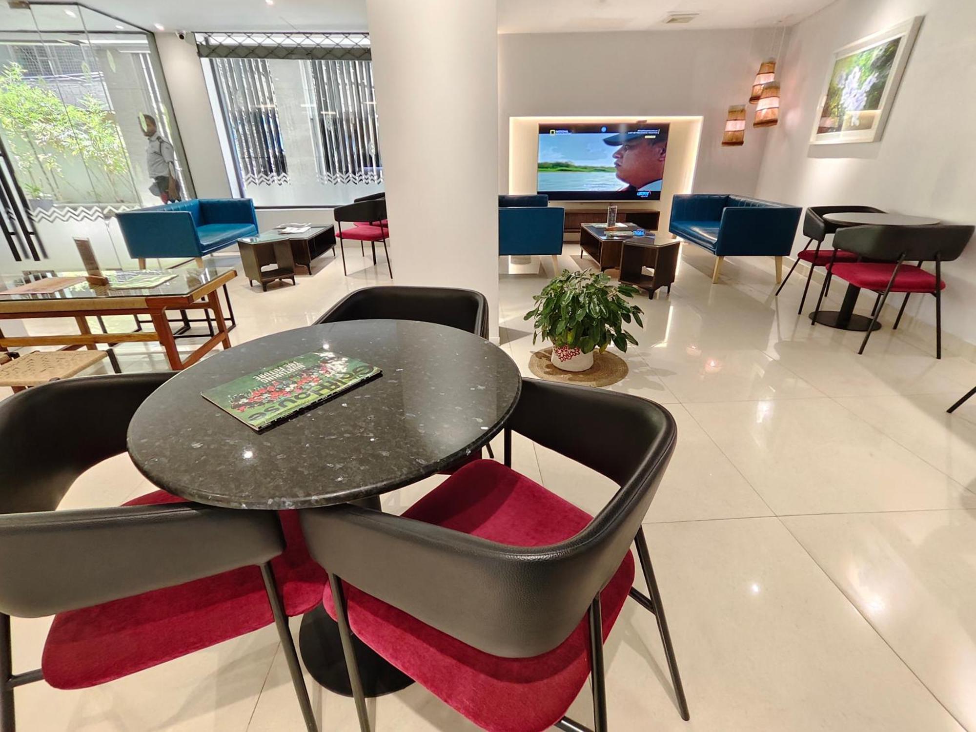 Hotel Nandini Dhaka Extérieur photo