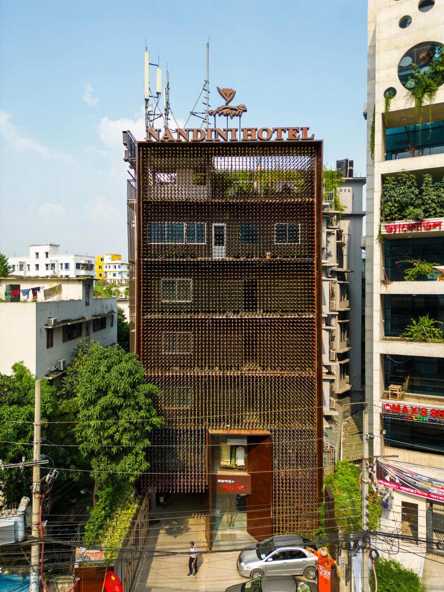 Hotel Nandini Dhaka Extérieur photo