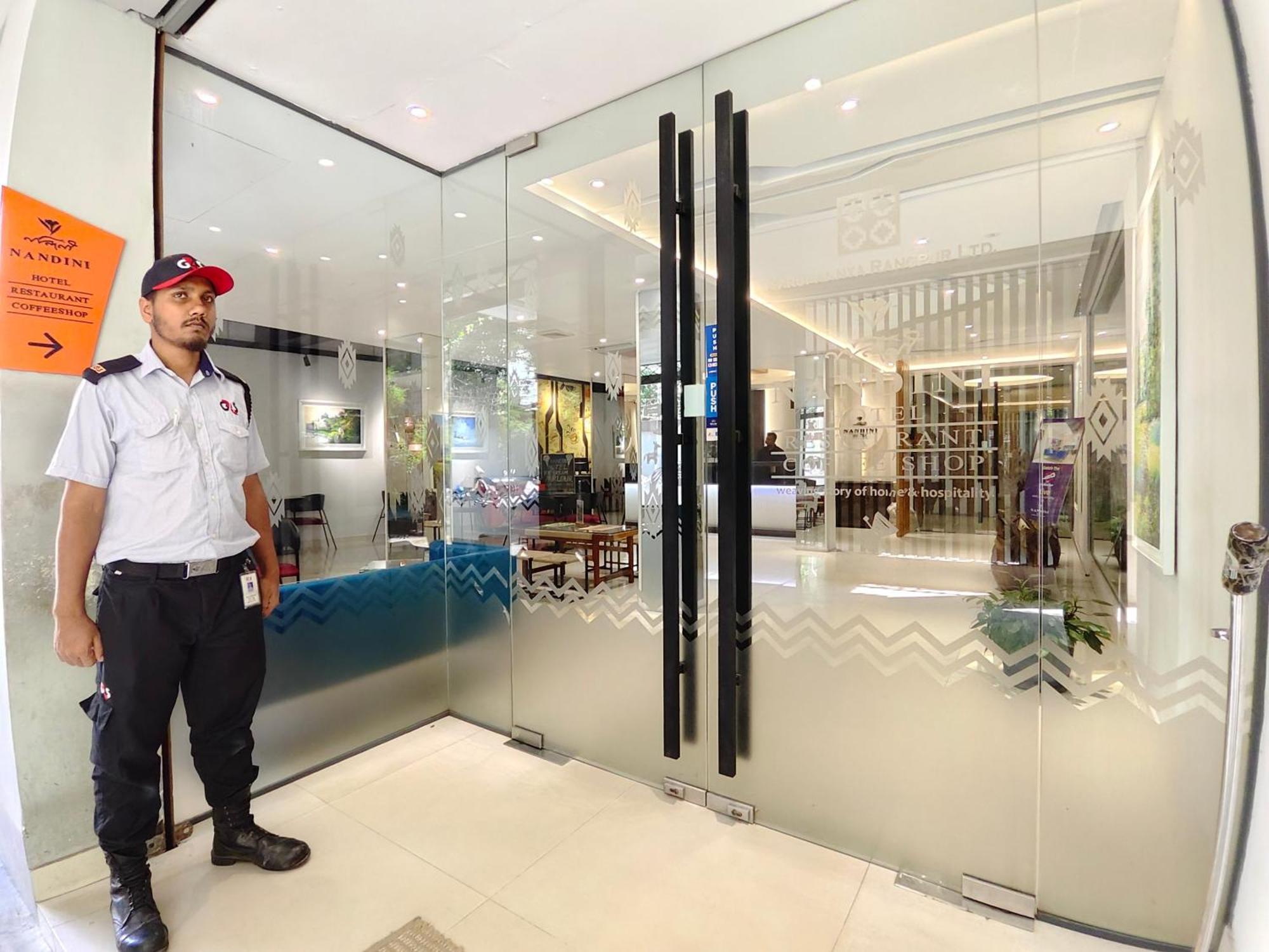 Hotel Nandini Dhaka Extérieur photo